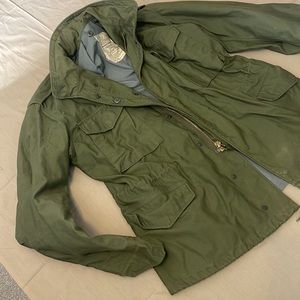 MAN’S, FIELD military  canvas💯 % cotton Coat sz.MEDIUM Hooded green olive color